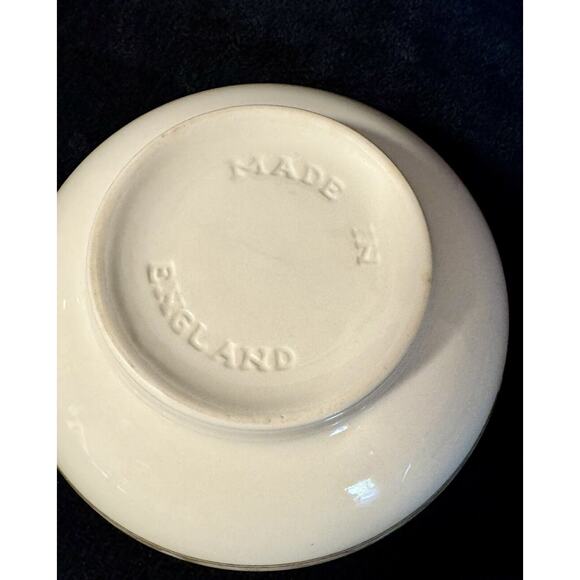 Johnson Brothers Enchanted Garden Fruit Saucer Bowl England Violet Pansy Lot 2 - Picture 5 of 8